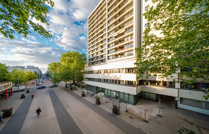 WBS erforderlich. Moderne Wohnung am Mehringplatz — photo 1